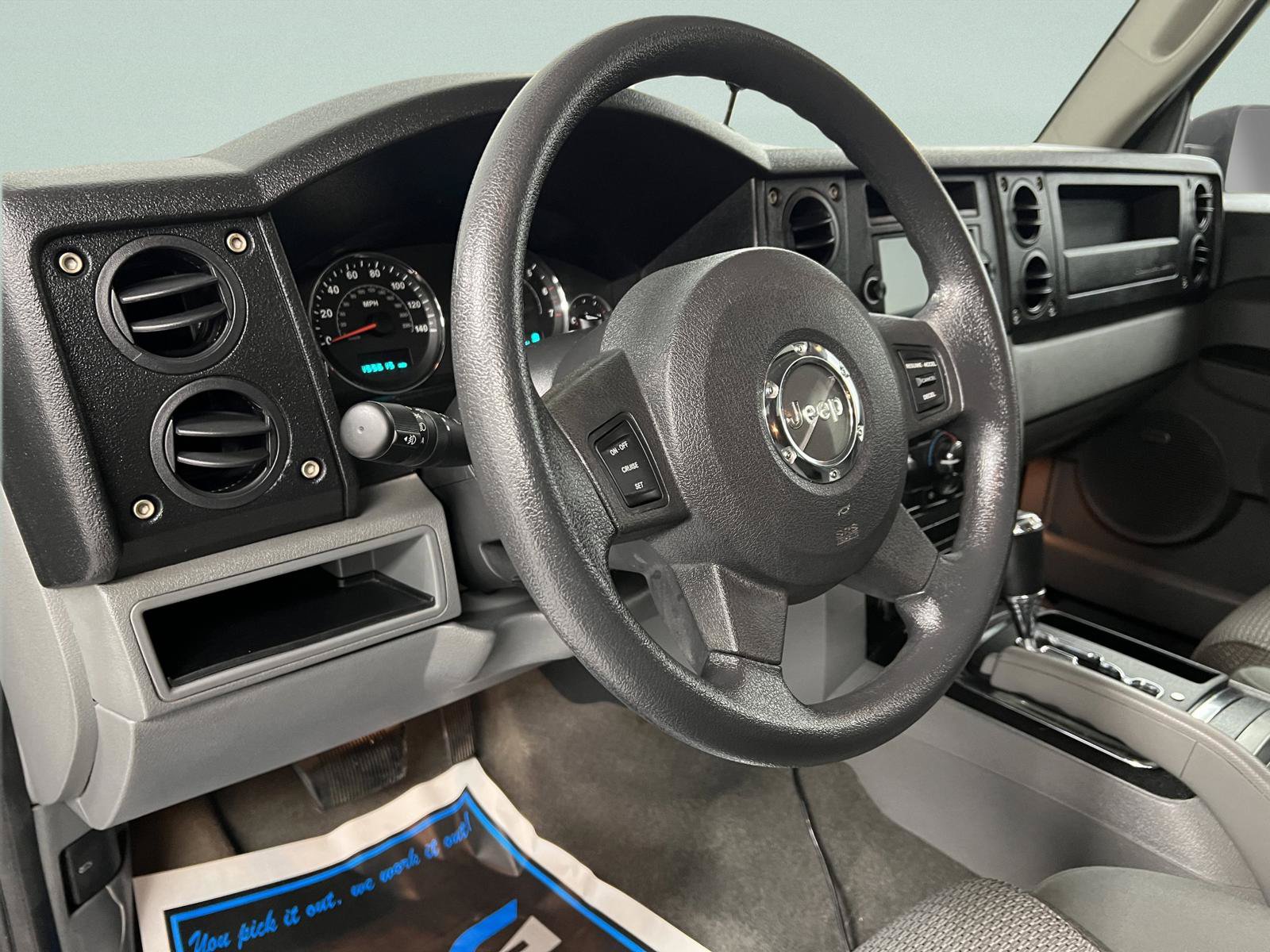 Used 2007 Jeep Commander Sport AWD/4WD image 10