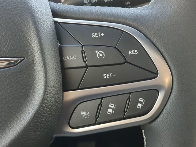 New 2026 Chrysler Voyager LX image 30