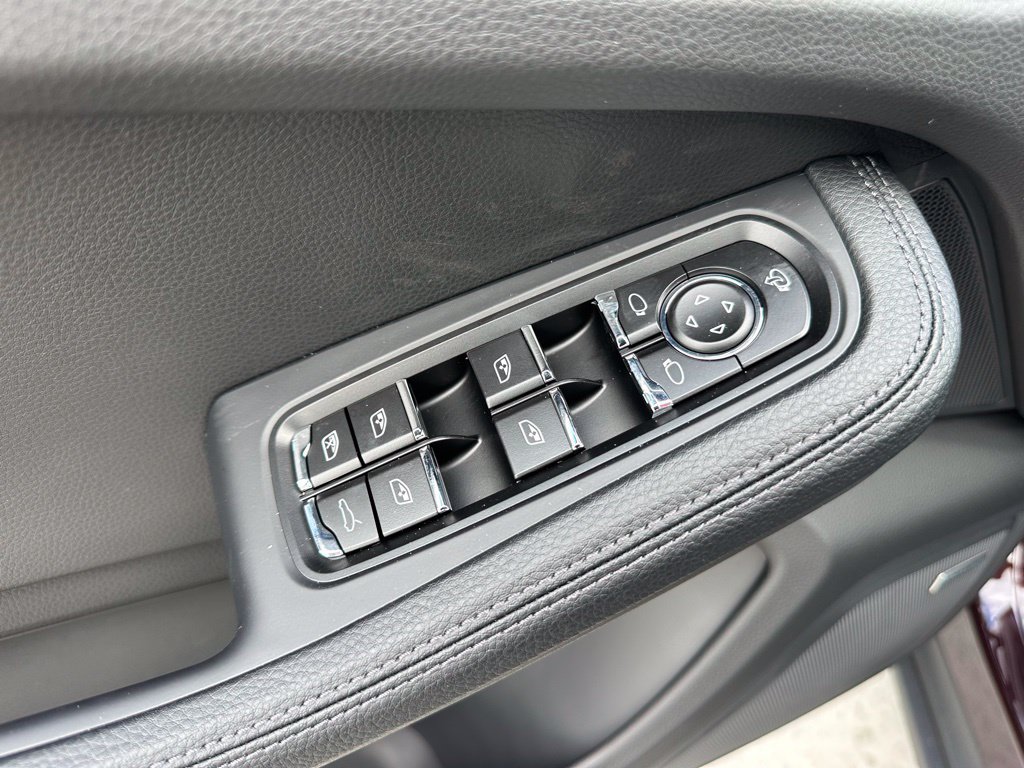 Used 2026 Porsche Macan S AWD/4WD image 22