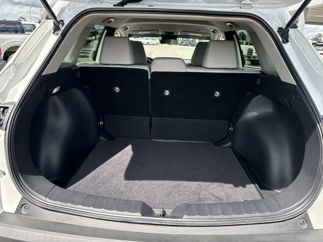 Used 2023 Toyota Corolla Cross L FWD image 13