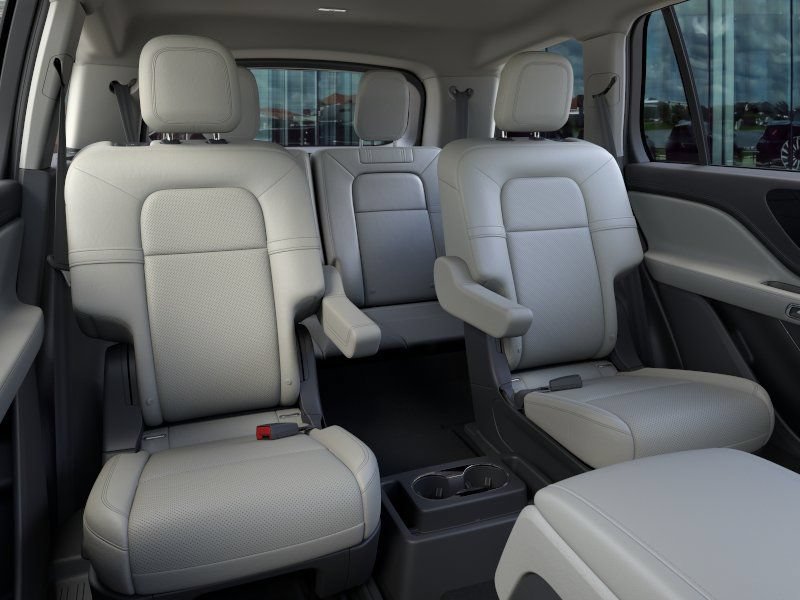 New 2026 Lincoln Aviator 2WD image 25