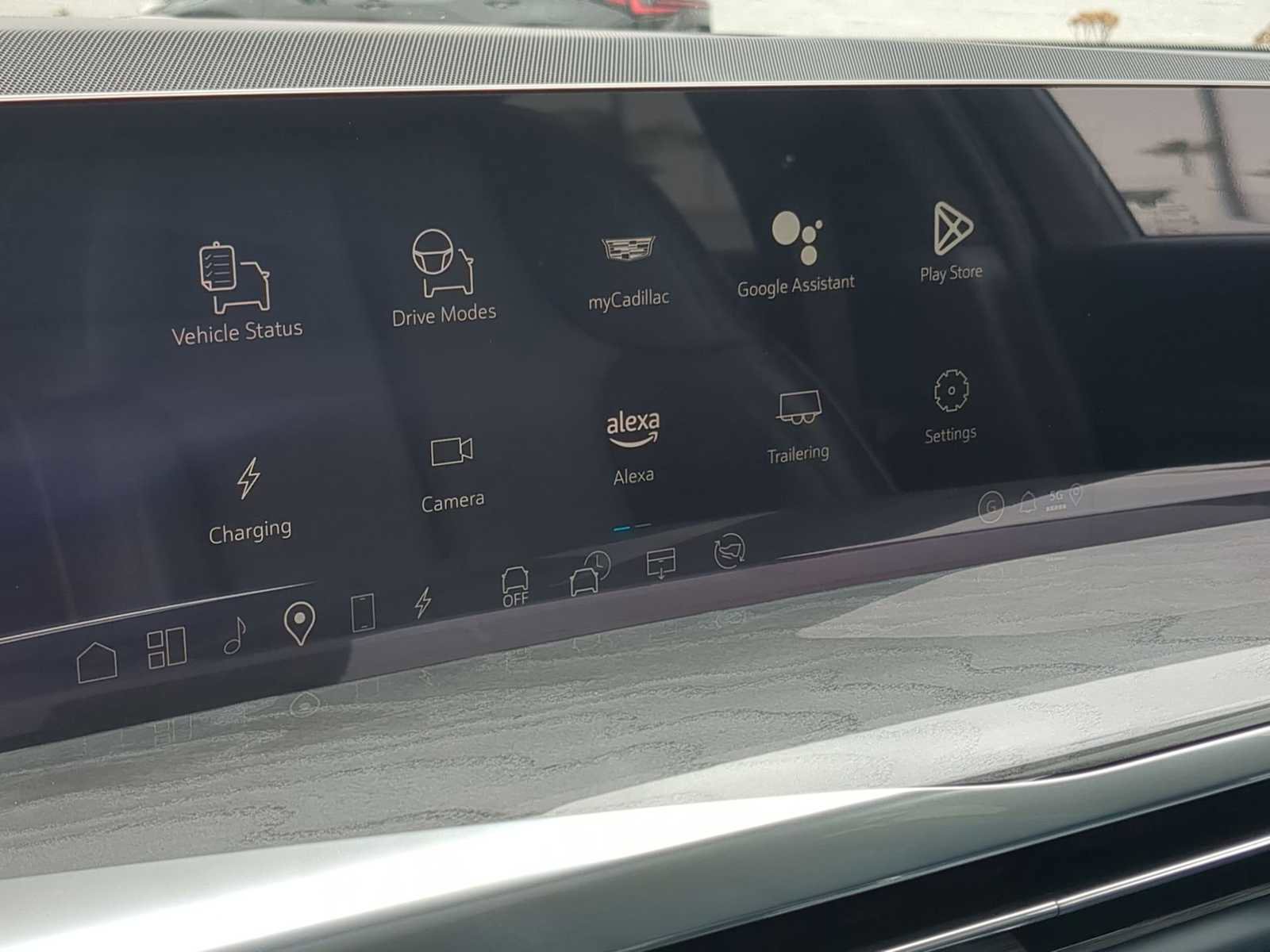 New 2025 Cadillac Escalade IQ Sport 2 image 19