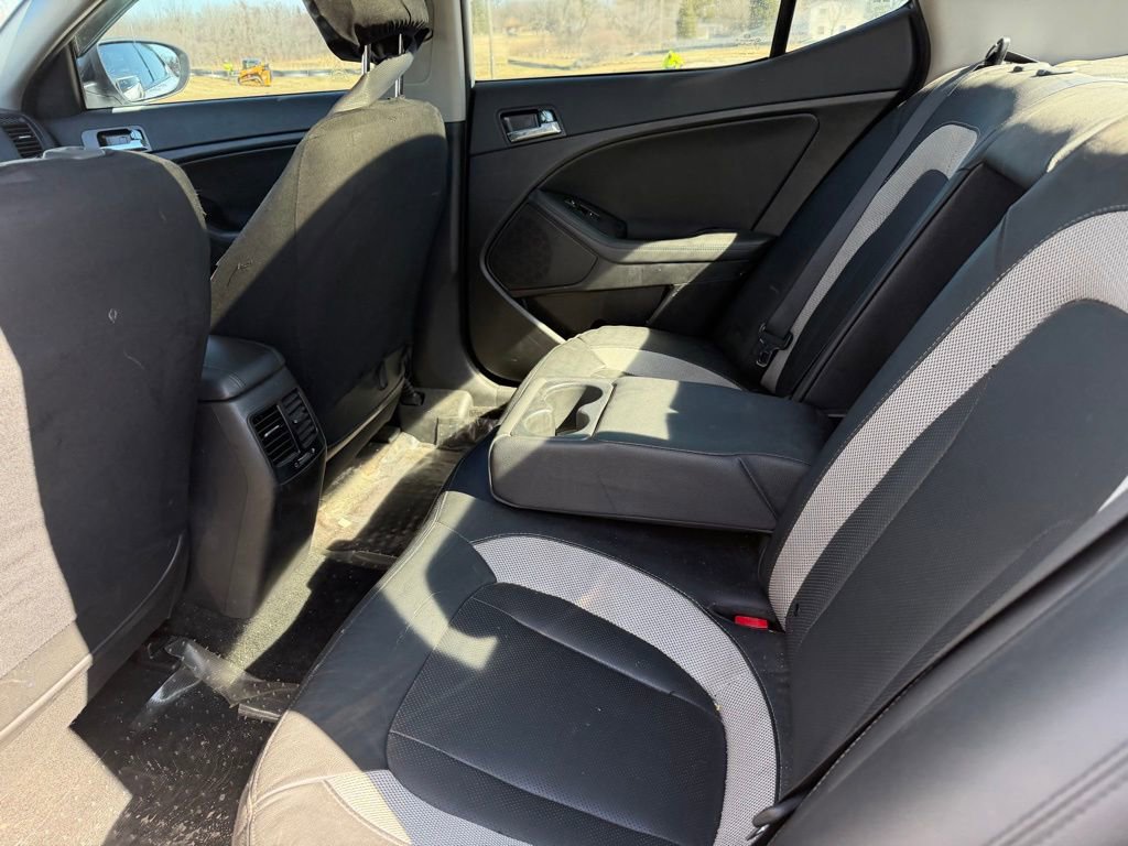 Used 2011 Kia Optima SX w/ Premium Touring Pkg image 4