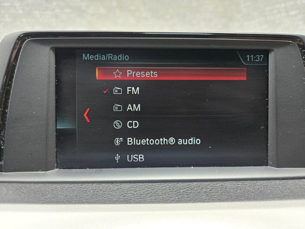 Used 2018 BMW 320i xDrive Sedan w/ Convenience Package image 24