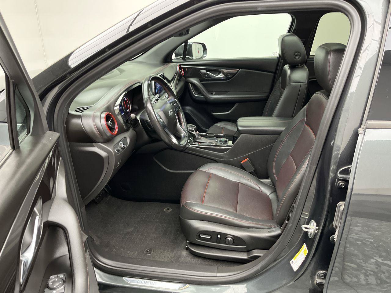 Used 2020 Chevrolet Blazer RS w/ LPO, Floor Liner Package AWD/4WD image 3