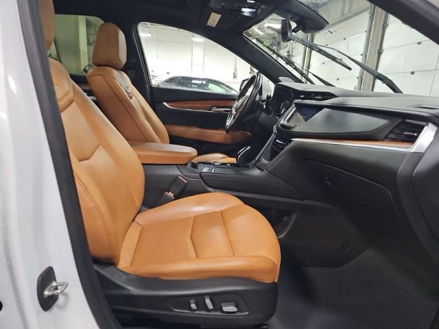 Used 2023 Cadillac XT5 Premium Luxury w/ Technology Package AWD/4WD image 10