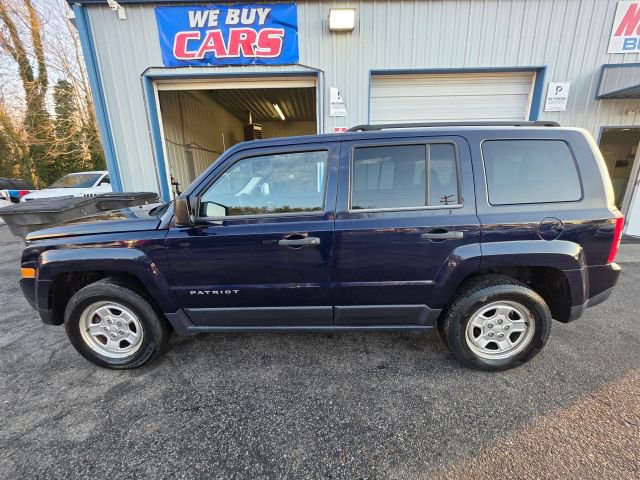 Used 2014 Jeep Patriot Sport AWD/4WD image 8
