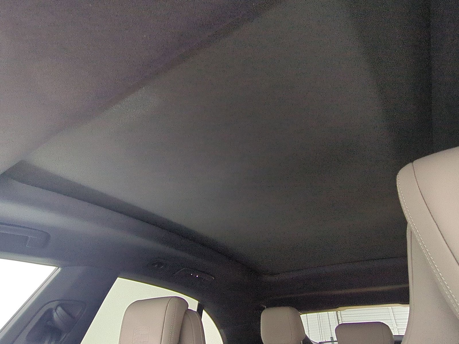 New 2026 Porsche Macan Electric RWD image 19