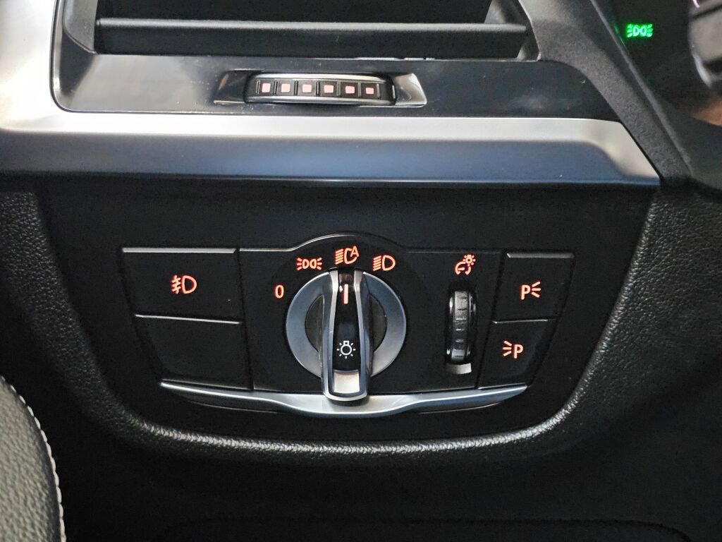 Used 2020 BMW X4 M40i w/ Executive Package AWD/4WD image 34