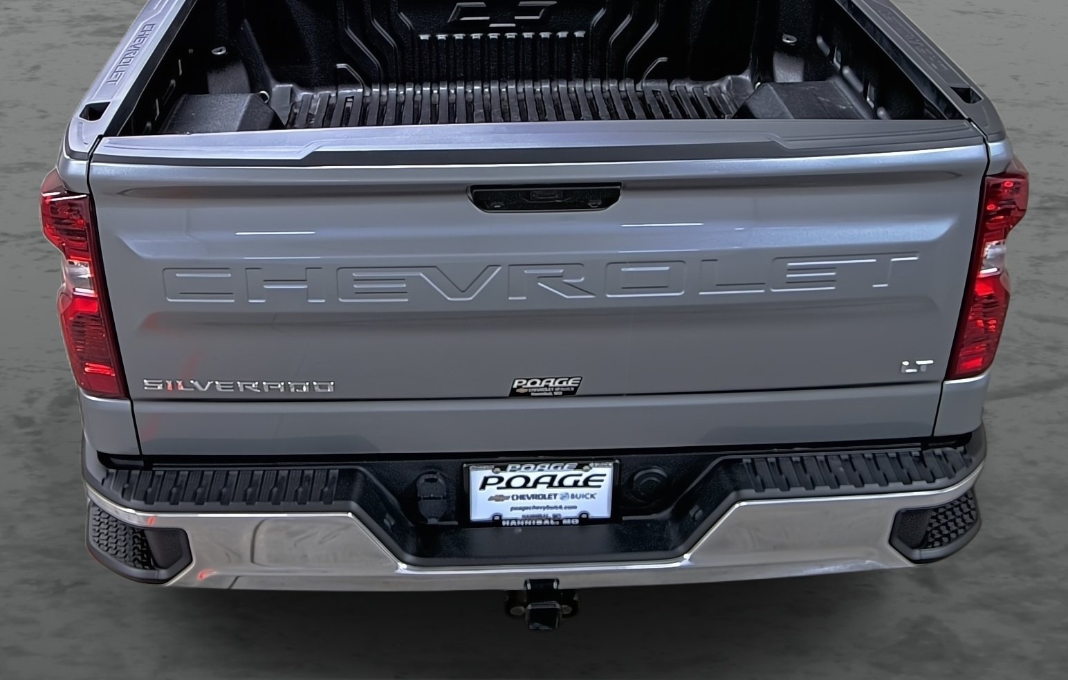 Used 2024 Chevrolet Silverado 1500 LT AWD/4WD image 11