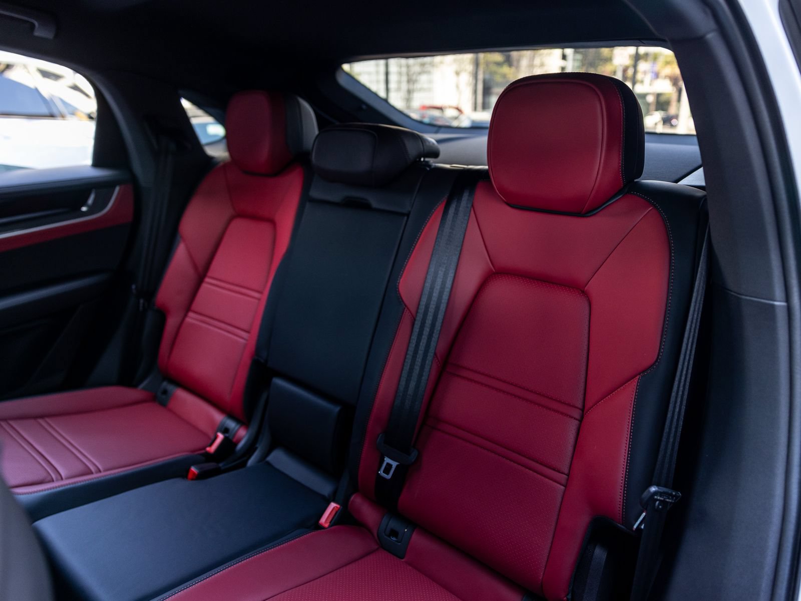 New 2026 Porsche Cayenne Coupe AWD/4WD image 30