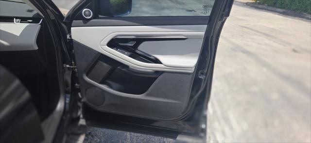 Used 2020 Land Rover Range Rover Evoque S AWD/4WD image 23