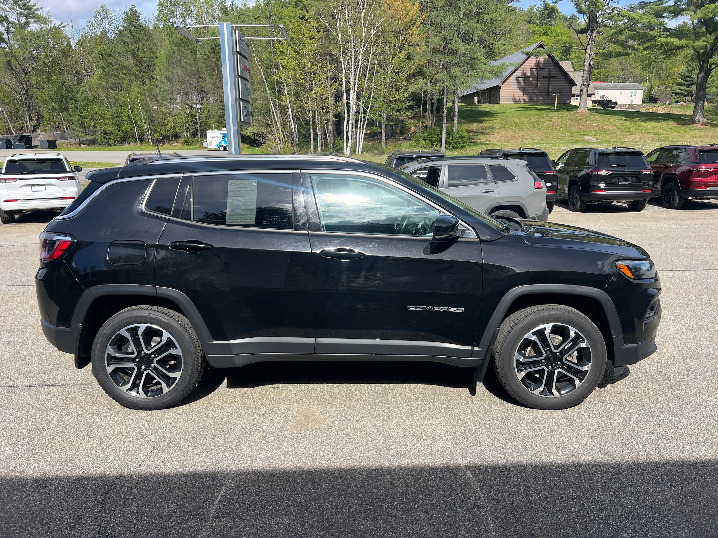 Used 2022 Jeep Compass Limited AWD/4WD image 4