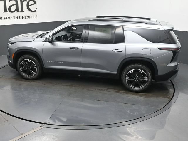 New 2027 Chevrolet Traverse LT w/ Sun and Wheel Package FWD image 22