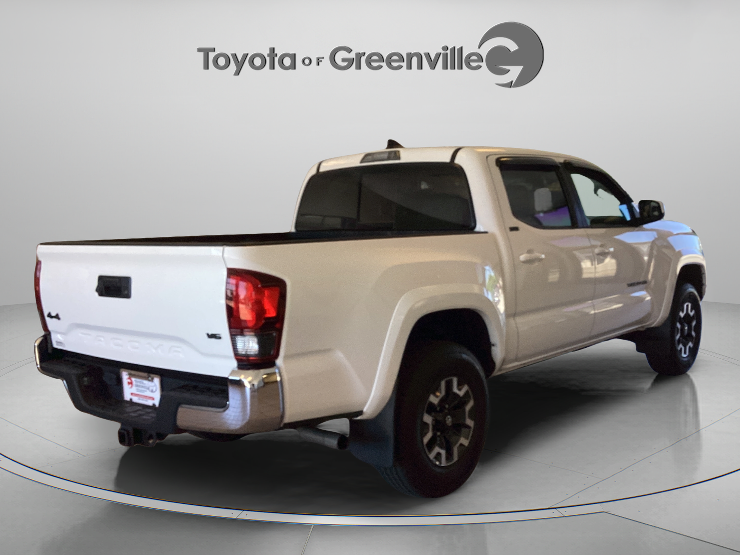Used 2019 Toyota Tacoma SR5 AWD/4WD image 6