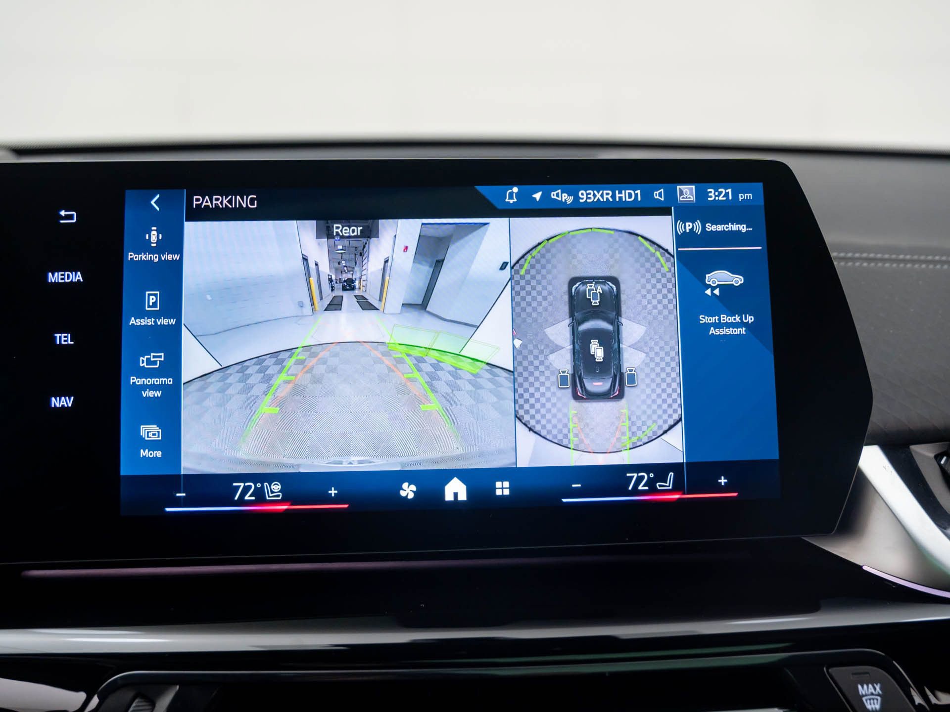 Certified 2025 BMW X2 xDrive28i w/ Premium Package image 25