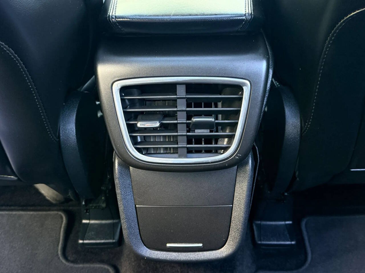Used 2017 Lincoln MKX Select AWD/4WD image 15