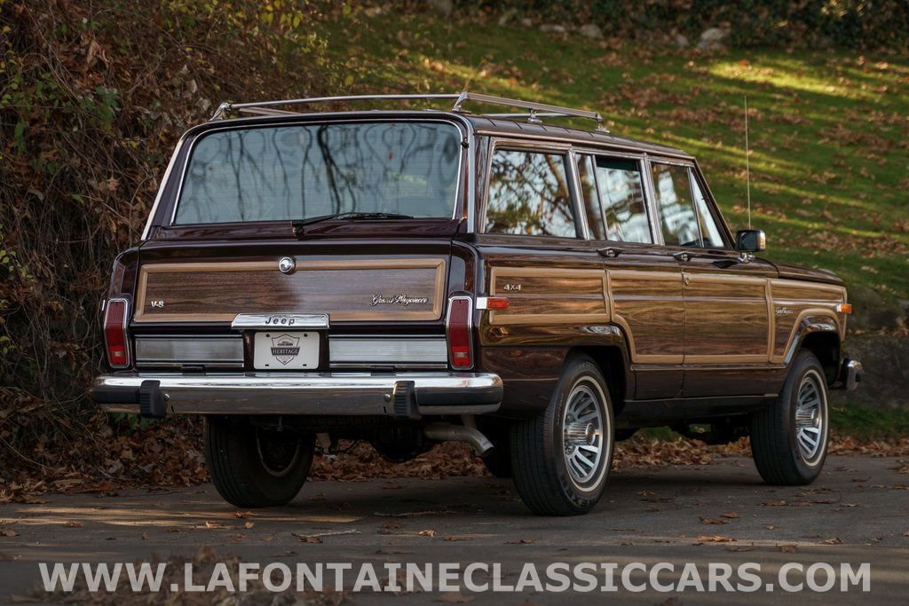 Used 1991 Jeep Grand Wagoneer image 16