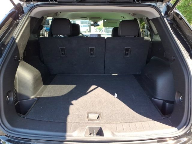 Used 2025 Chevrolet Blazer LT FWD image 28