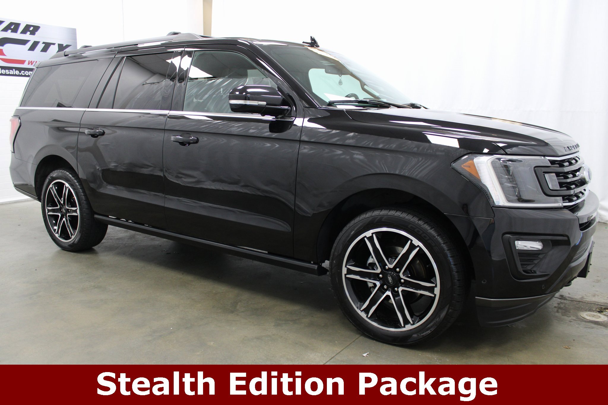 Used 2021 Ford Expedition Max Limited w/ Equipment Group 303A image 3