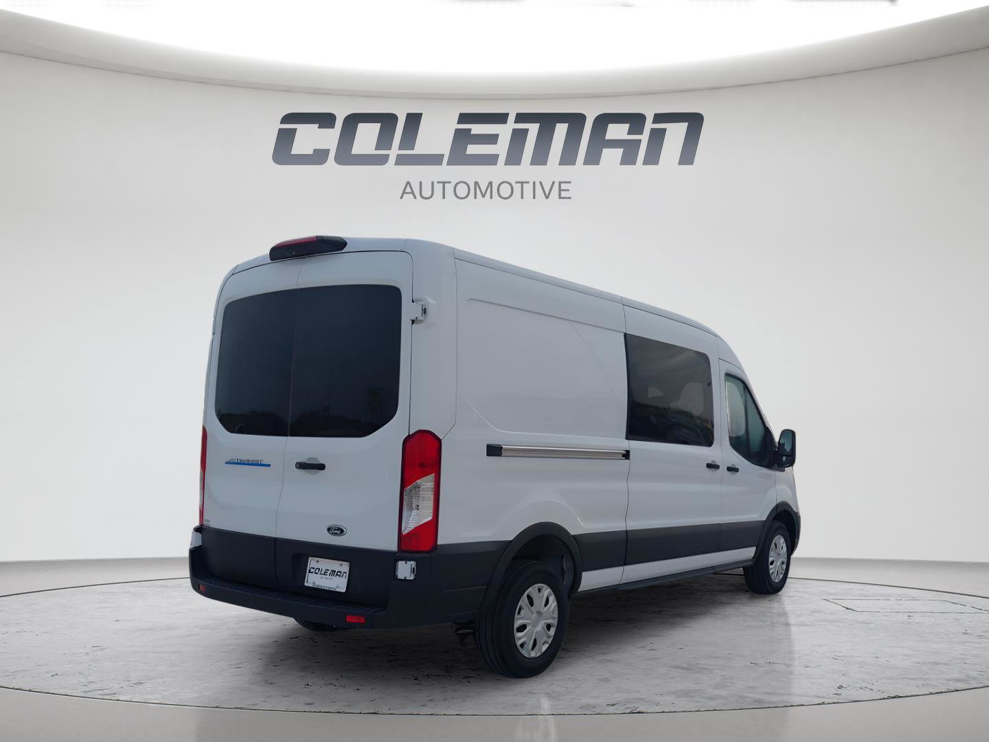 New 2023 Ford E-Transit Medium Roof image 5