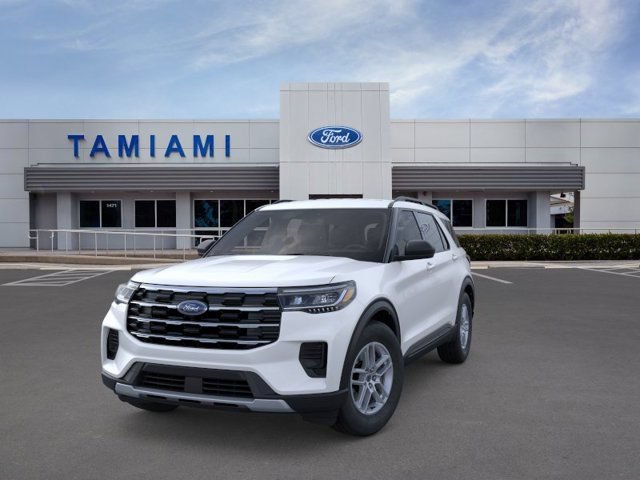 New 2026 Ford Explorer Active RWD image 2