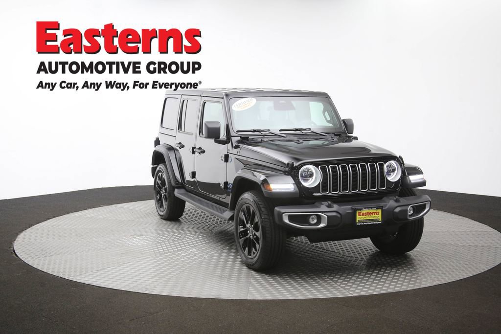 Used 2025 Jeep Wrangler Unlimited Sahara AWD/4WD image 50