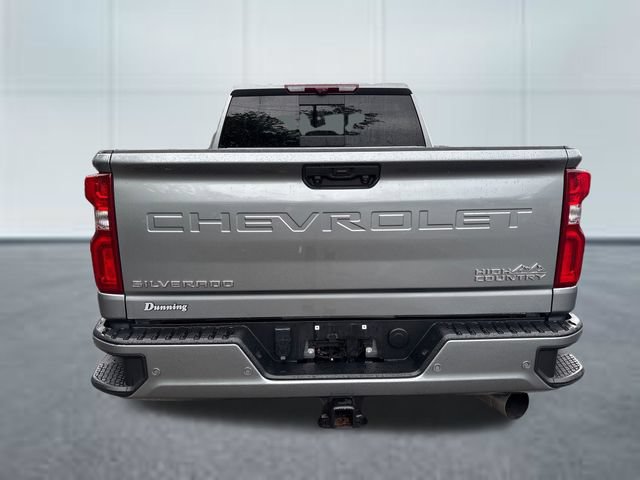 Used 2024 Chevrolet Silverado 2500 High Country w/ Technology Package AWD/4WD image 3