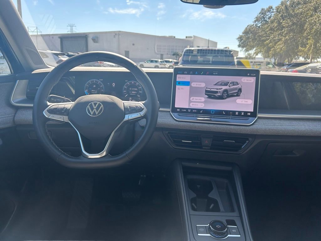 Used 2025 Volkswagen Tiguan S image 48