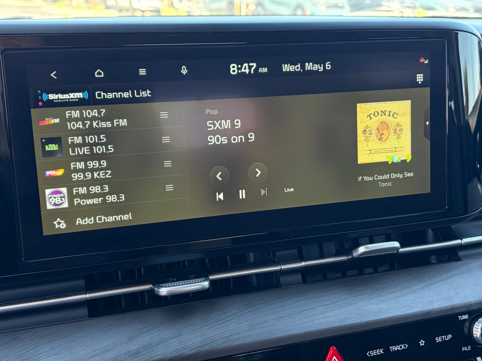 Used 2024 Kia Carnival EX FWD image 25