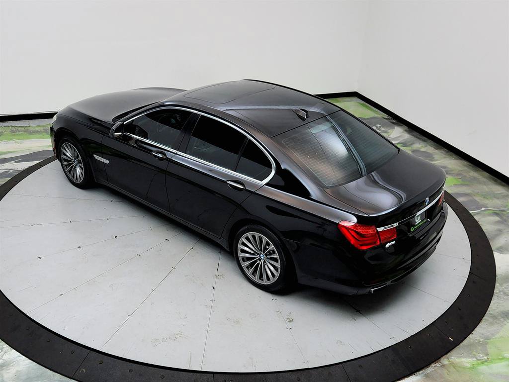 Used 2012 BMW 740i RWD image 34