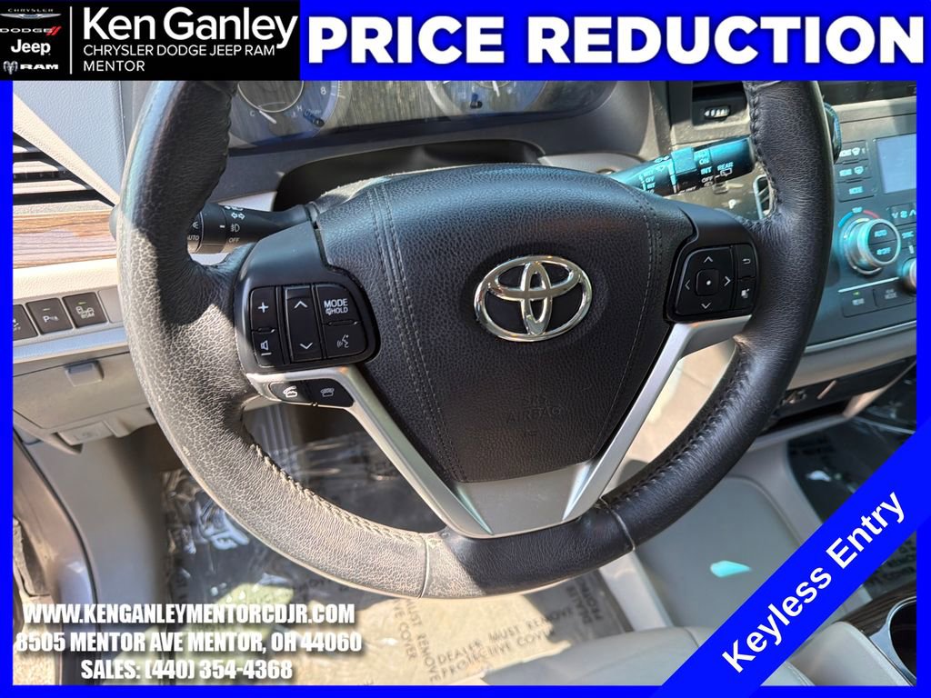 Used 2017 Toyota Sienna XLE AWD/4WD image 13