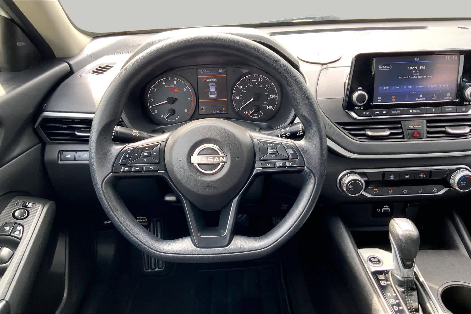 Used 2024 Nissan Altima 2.5 S FWD image 6