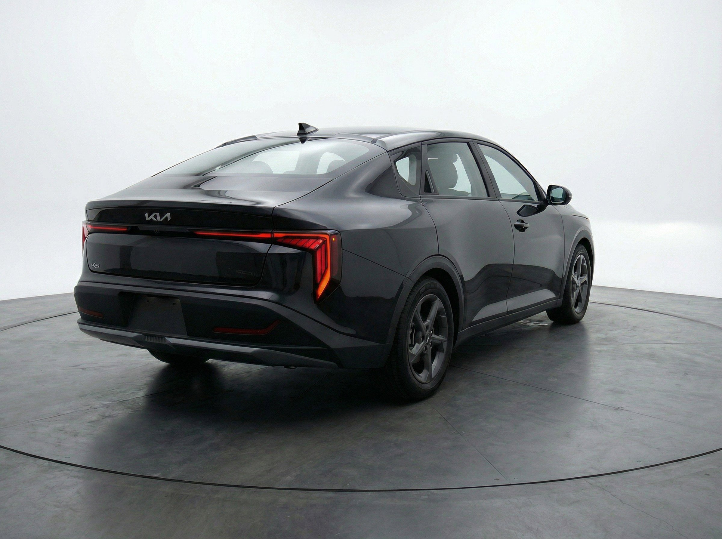 Used 2025 Kia K4 LXS image 9