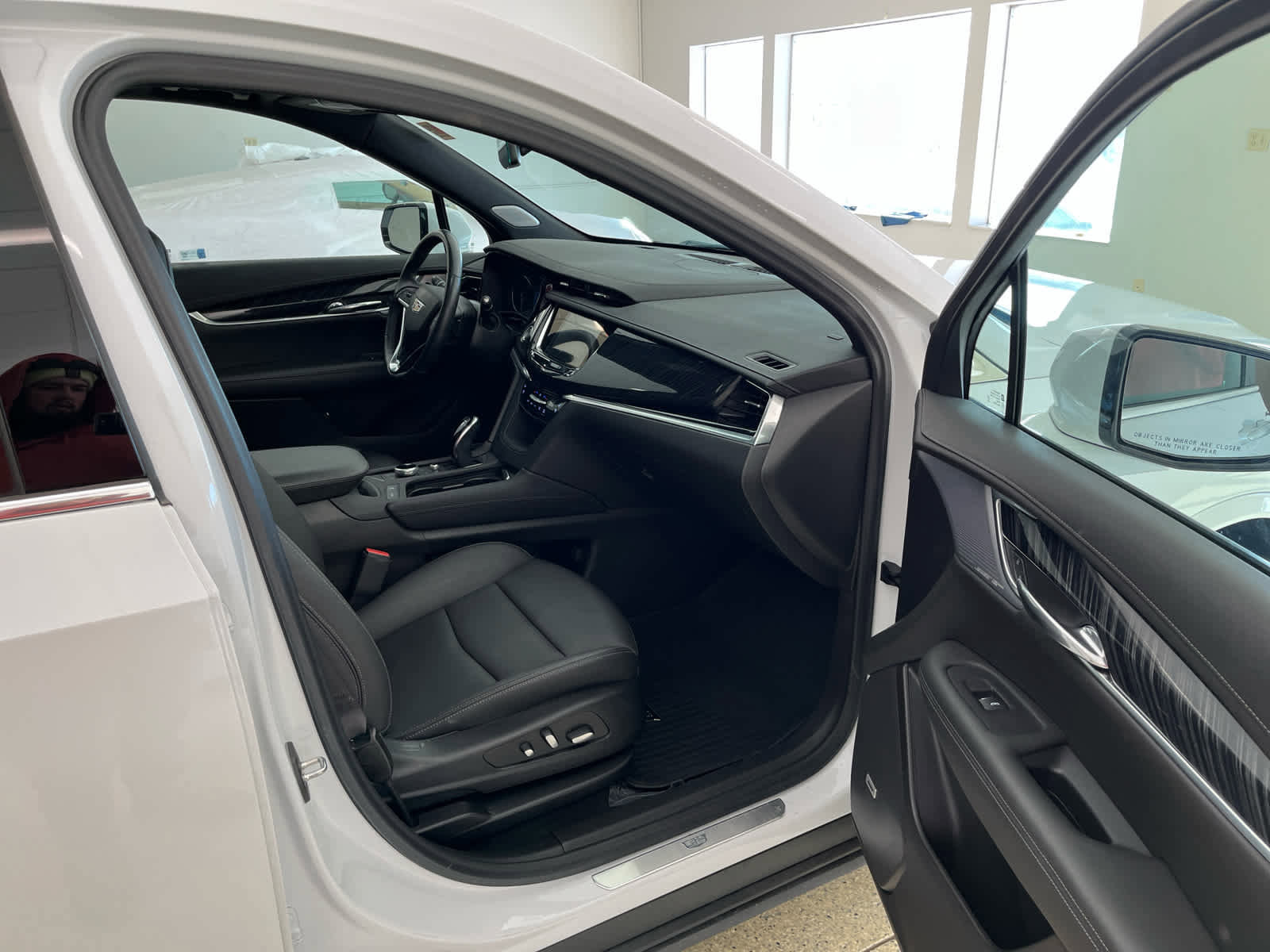 Used 2024 Cadillac XT6 Premium Luxury w/ LPO, Floor Liner Package image 15