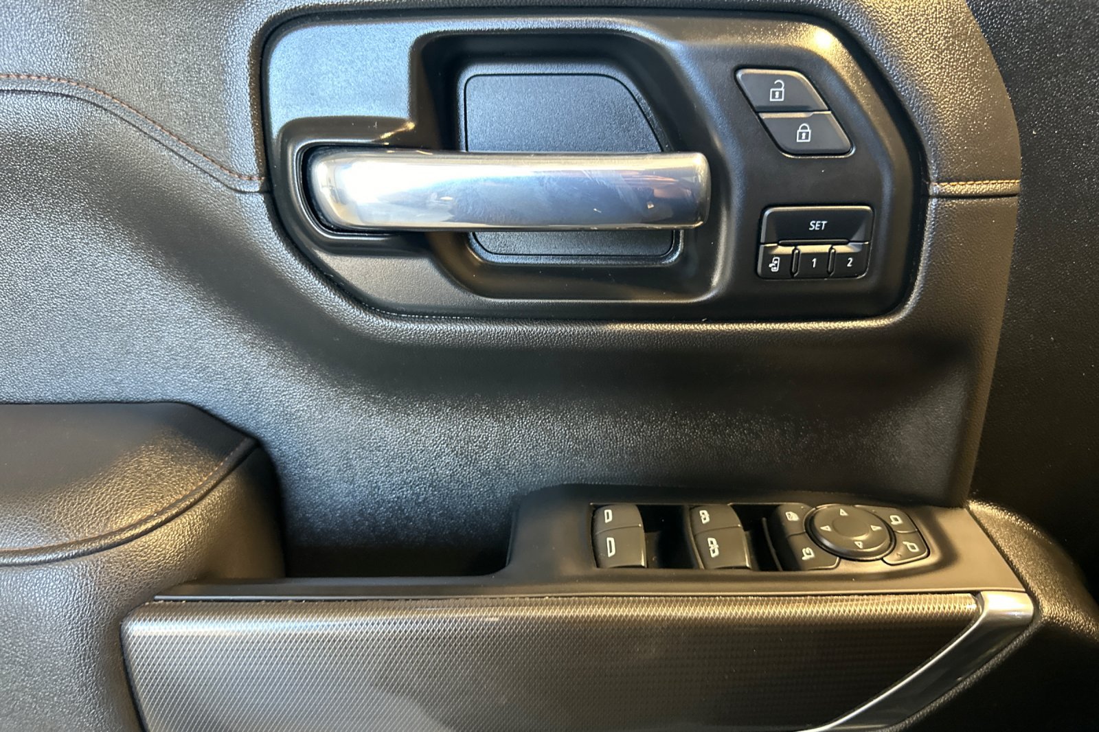 Used 2022 GMC Sierra 1500 AT4 w/ AT4 Premium Package AWD/4WD image 11