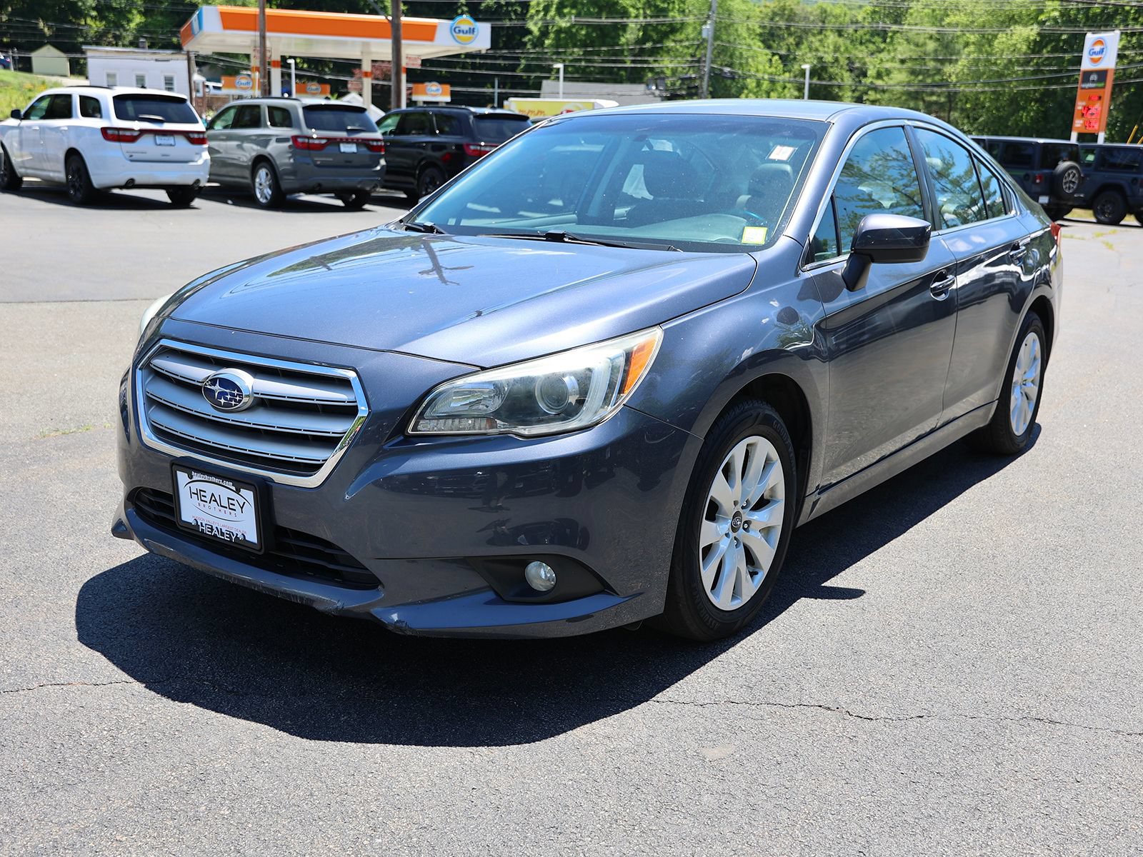 Used 2017 Subaru Legacy 2.5i Premium AWD/4WD image 3