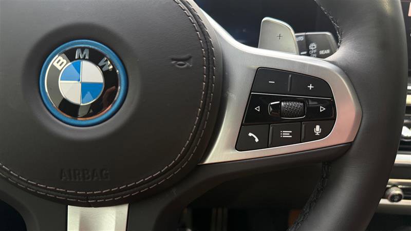 Used 2025 BMW X5 xDrive50e w/ M Sport Package image 33