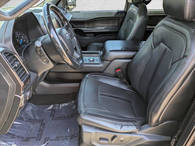 Used 2019 Ford Expedition Limited w/ Equipment Group 301A AWD/4WD image 16