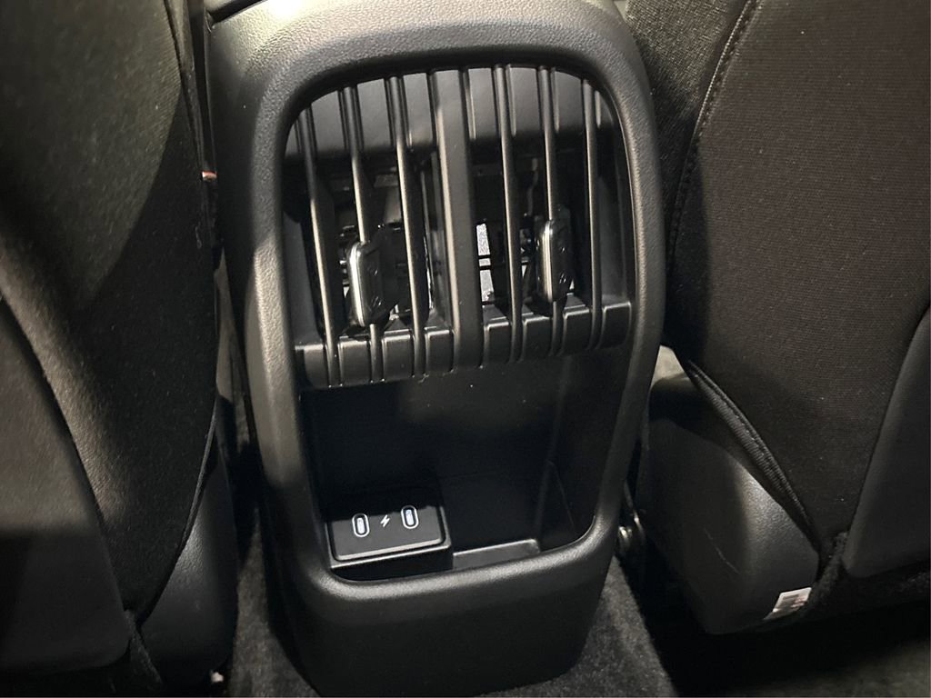 Used 2024 Hyundai Kona SEL w/ Convenience Package image 35