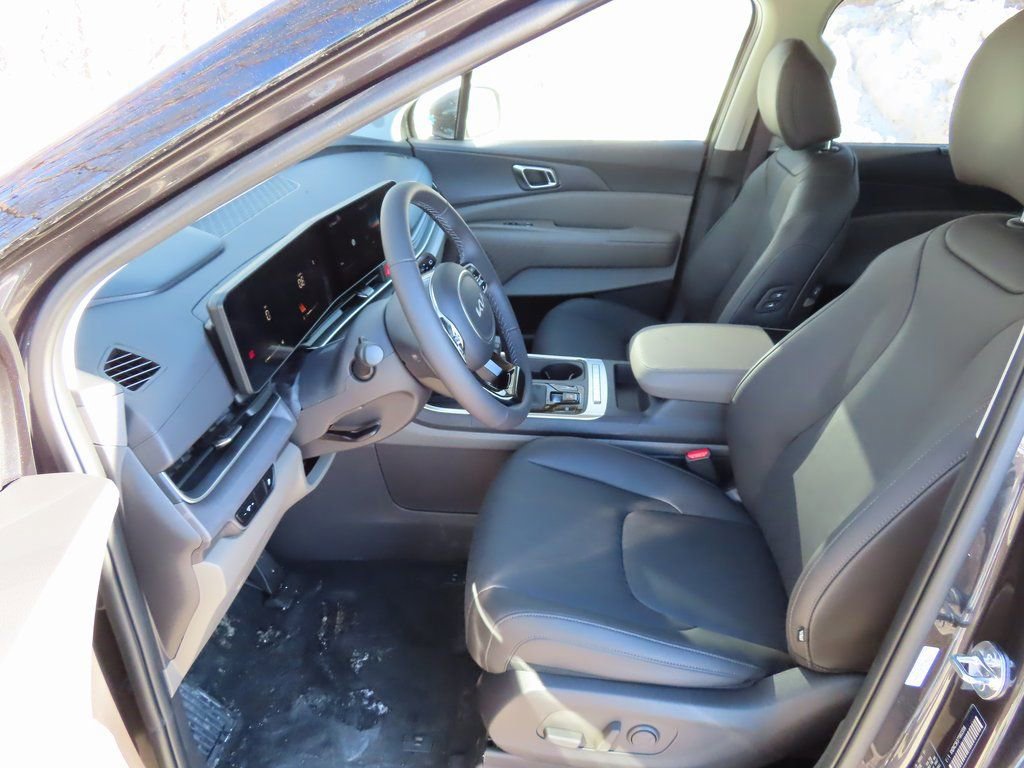 New 2026 Kia Carnival EX image 19
