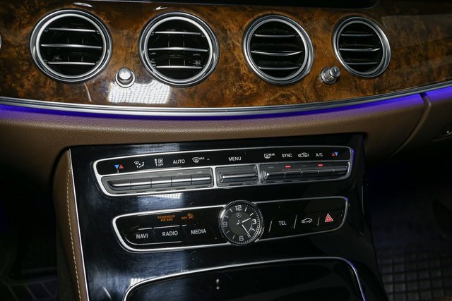 Used 2017 Mercedes-Benz E 300 4MATIC image 25