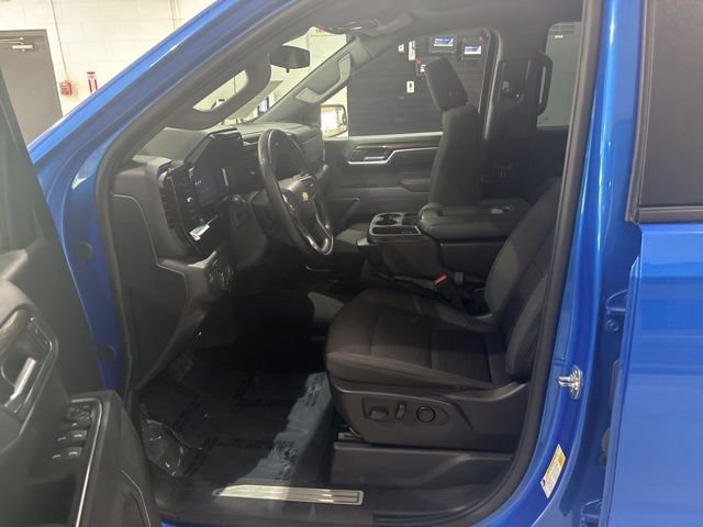 Used 2025 Chevrolet Silverado 1500 LT image 11