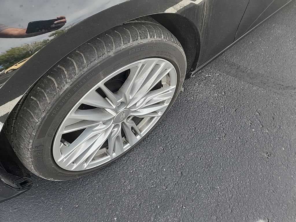Used 2020 Cadillac CT4 Premium Luxury RWD image 10