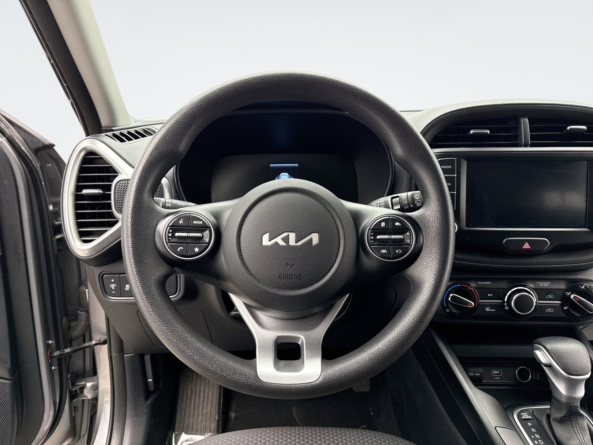 Used 2023 Kia Soul LX w/ Option Group 015 image 12