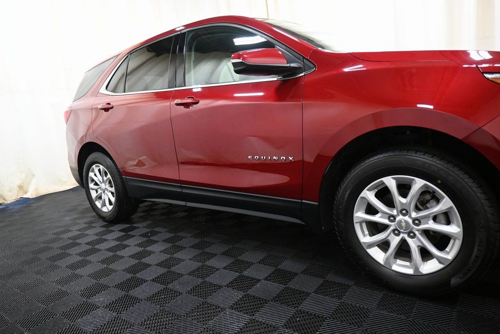 Used 2019 Chevrolet Equinox LT w/ Driver Convenience Package image 18