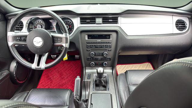 Used 2013 Ford Mustang GT Premium w/ GT Track Pkg RWD image 7