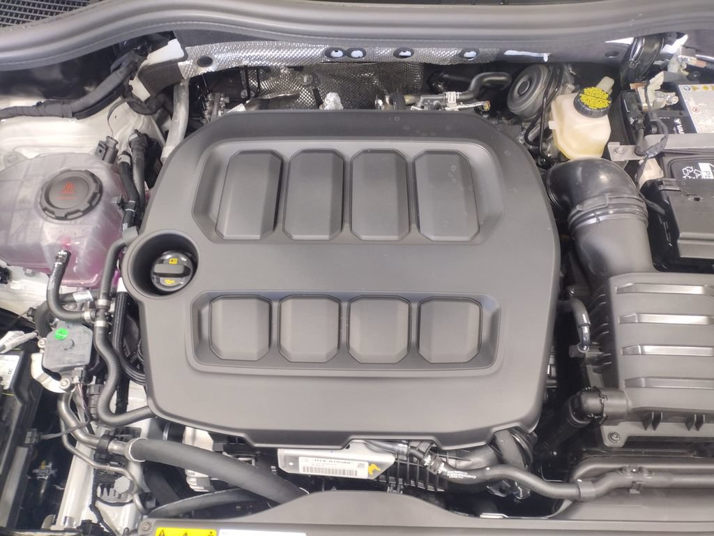 New 2026 Volkswagen Tiguan SEL R-Line AWD/4WD image 7