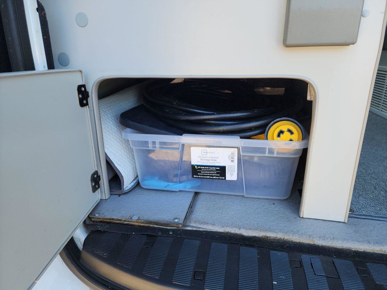 Used 2011 Mercedes-Benz Sprinter 2500 image 28