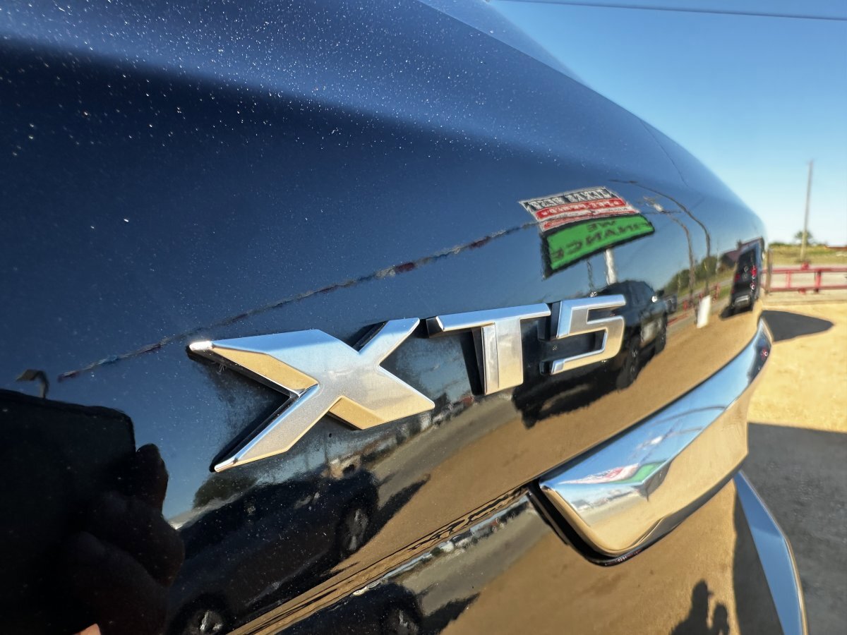 Used 2018 Cadillac XT5 Premium Luxury image 8